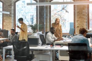 ¿Cuál es el papel de la CAE en la protección laboral? 
