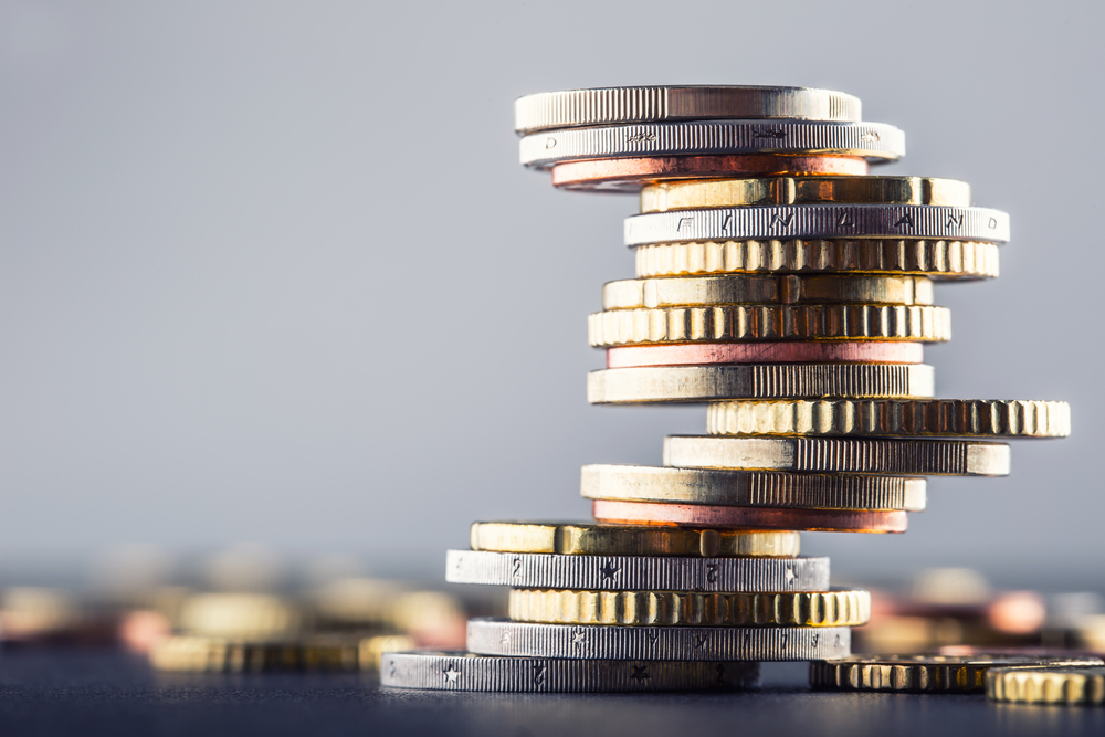 Los europeos realizan el 75% de sus pagos en efectivo, según el BCE