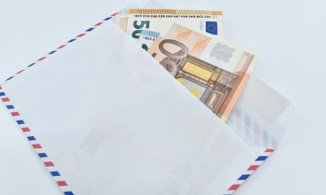 pañuelo irregular Mediana Cuánto dinero como máximo podemos regalar en Navidad? | Gestión de Efectivo  | Prosegur España